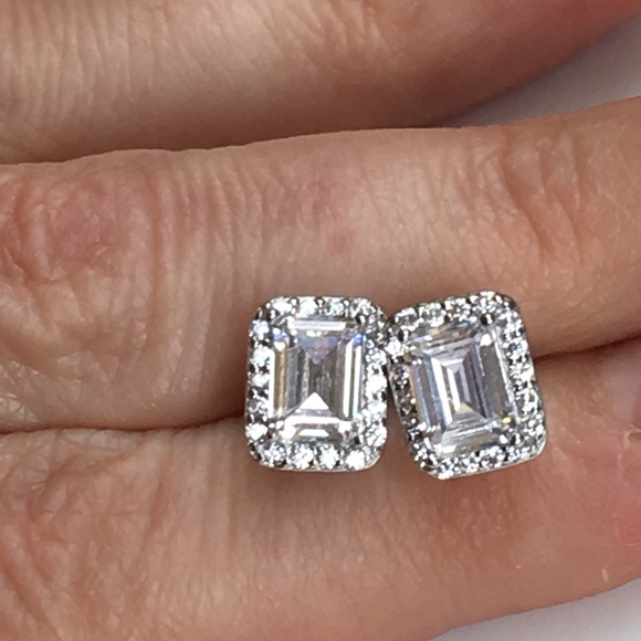 14k white gold emerald diamond 3 ct halo earrings - Picture 2 of 8